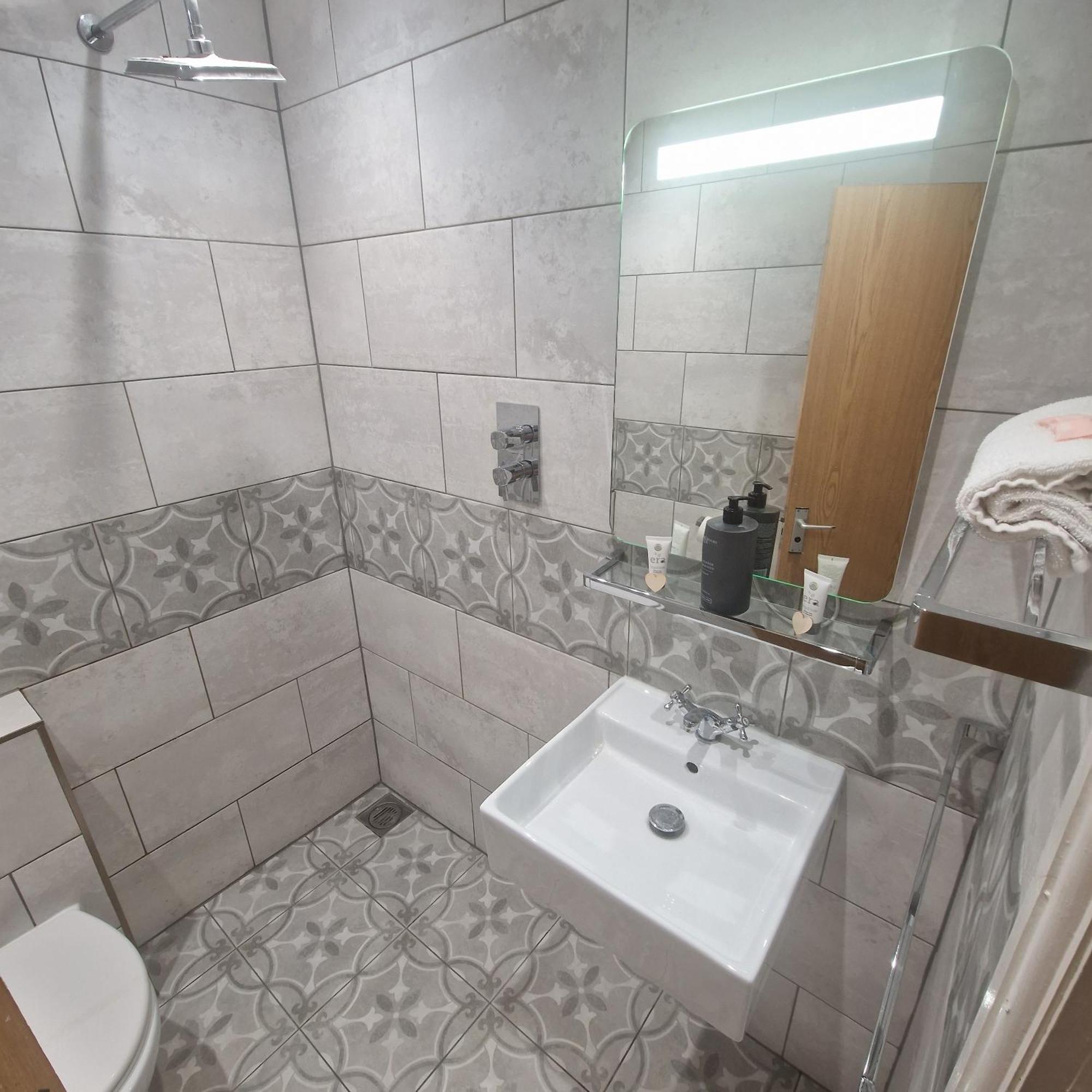 Lenox Bed And Breakfast Хейл Екстер'єр фото